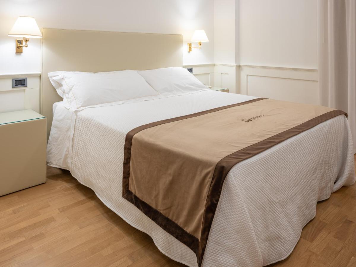Mirabella Hotel Mirabella Eclano Dış mekan fotoğraf