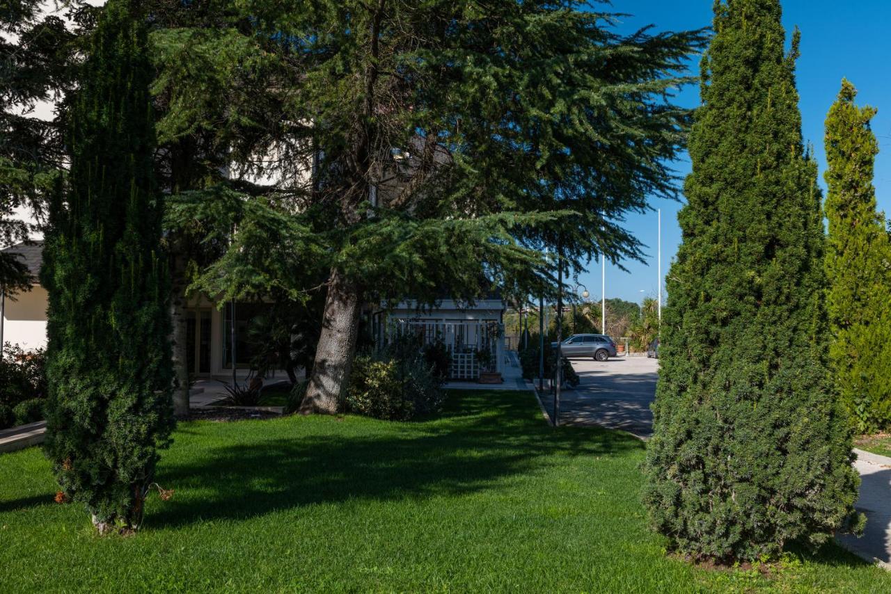Mirabella Hotel Mirabella Eclano Dış mekan fotoğraf